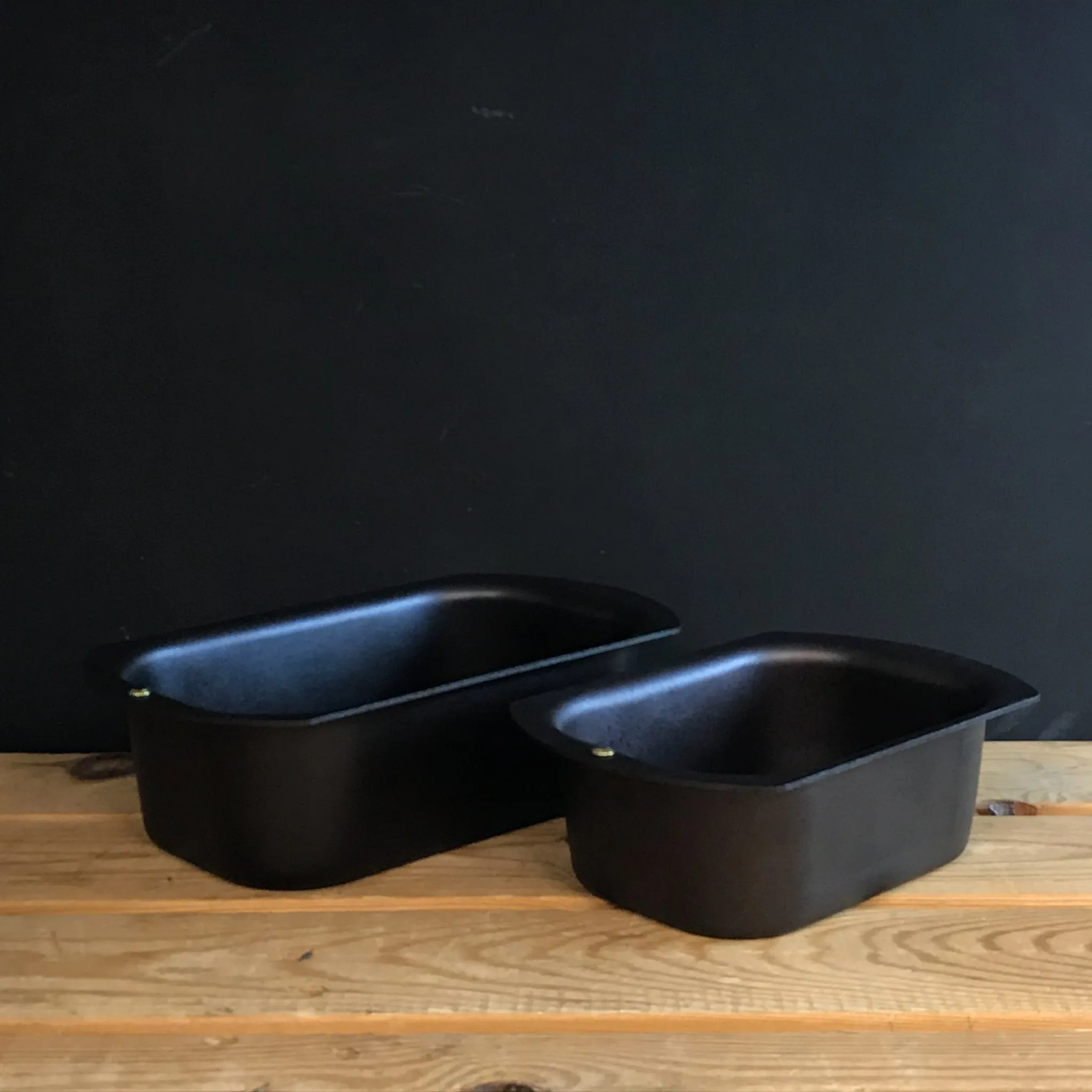 Set of 2 Netherton Foundry Spun Iron Loaf Tins