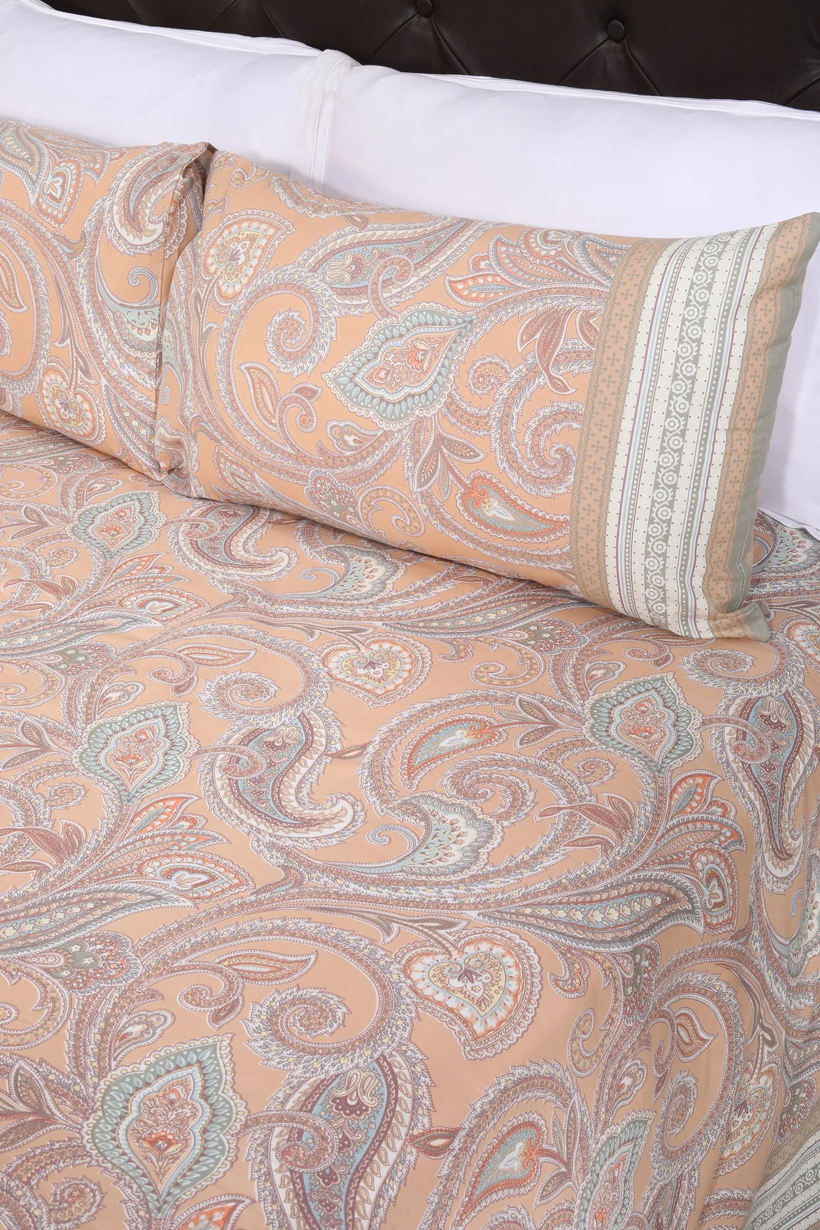 Surya Ornamental Cotton Bedsheet